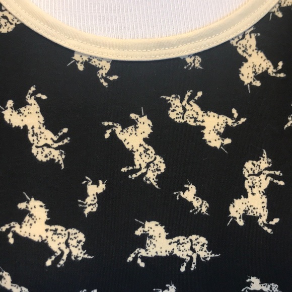 濾 Lularoe Unicorn Irma 濾 - Picture 3 of 4